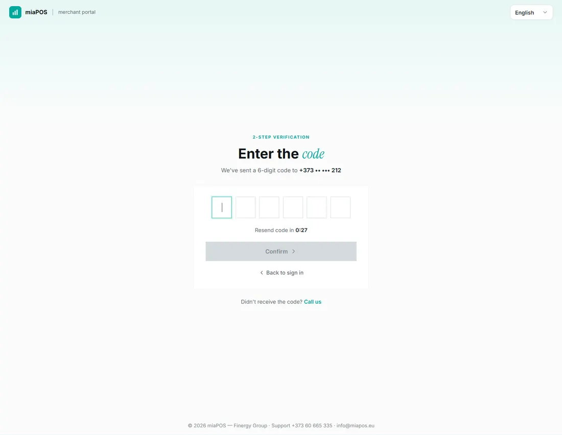 the OTP confirmation screen, the 6 empty fields, the masked phone number shown above.